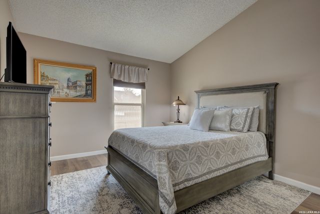 11303 Vance Jackson Rd Apt L2, San Antonio, TX 78230