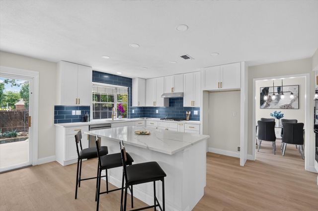 2687 Creekside Way, Highland Village, TX 75077