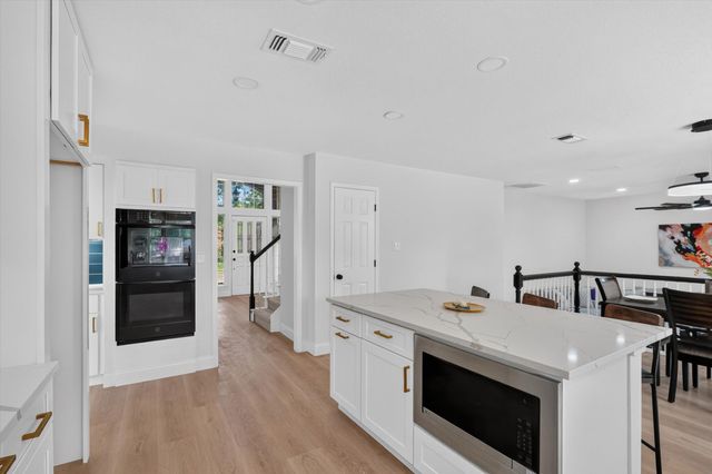 2687 Creekside Way, Highland Village, TX 75077