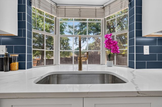 2687 Creekside Way, Highland Village, TX 75077
