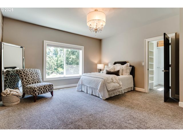 3944 LOS ALTOS Ln, Eugene, OR 97405