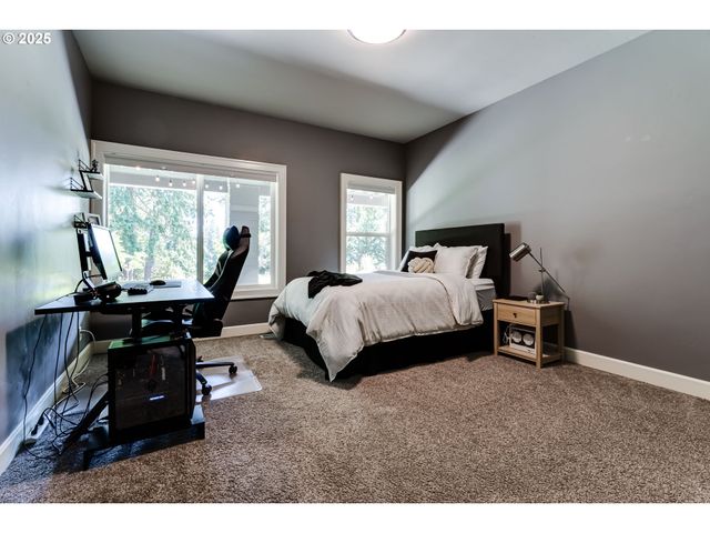 3944 LOS ALTOS Ln, Eugene, OR 97405