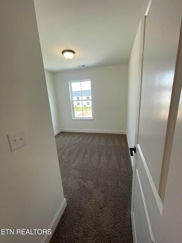 8823 Chapman Trace Way, Knoxville, TN 37920