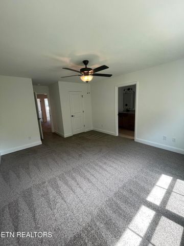 8823 Chapman Trace Way, Knoxville, TN 37920