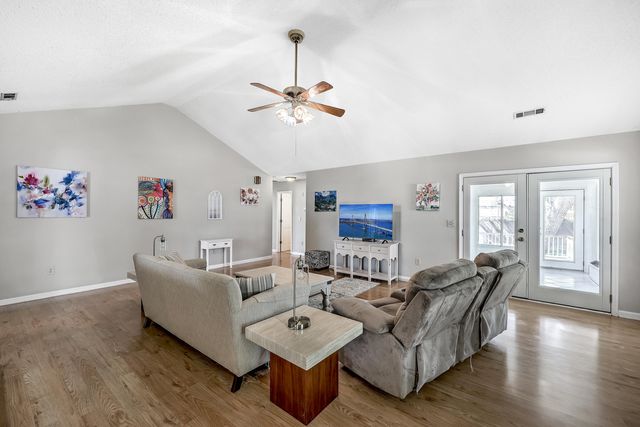 498 Cessna Avenue, Charleston, SC 29407