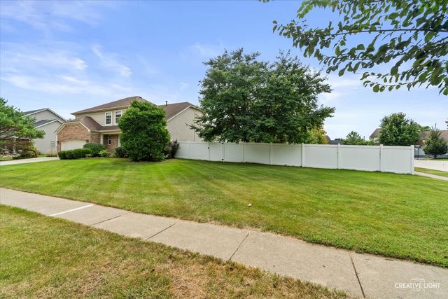 906 Rivers Edge Drive, Minooka, IL 60447