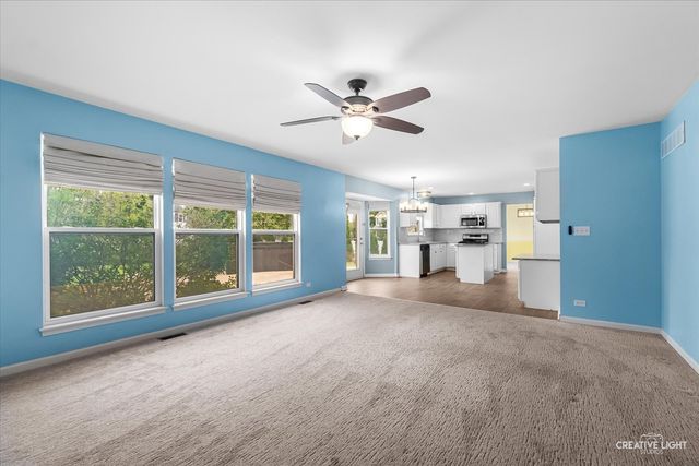 906 Rivers Edge Drive, Minooka, IL 60447
