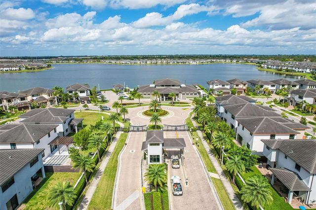 9114 NW 158th St, Miami Lakes, FL 33018