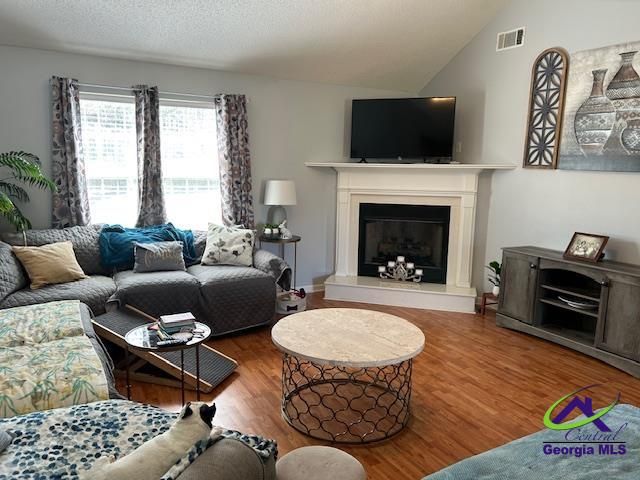 122 Eastview Avenue, Kathleen, GA 31047