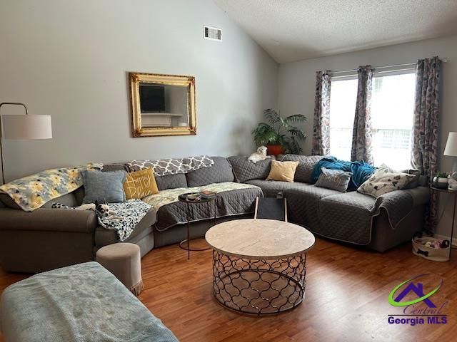122 Eastview Avenue, Kathleen, GA 31047