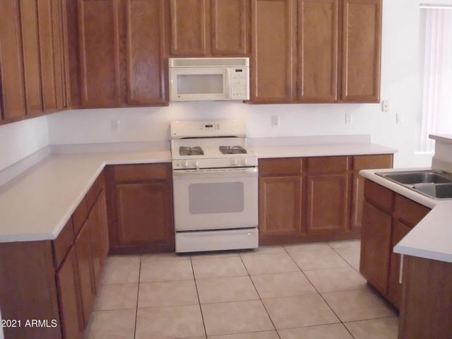 6933 W Remuda Drive, Peoria, AZ 85383