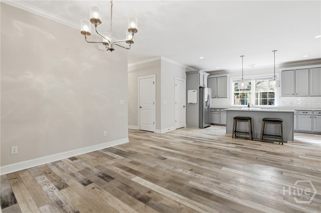 Image 18 of property listing at 132 Ridgewood Park Drive S, Richmond Hill, GA 31324