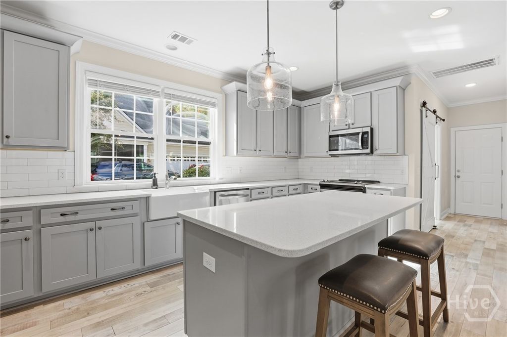 Image 25 of property listing at 132 Ridgewood Park Drive S, Richmond Hill, GA 31324