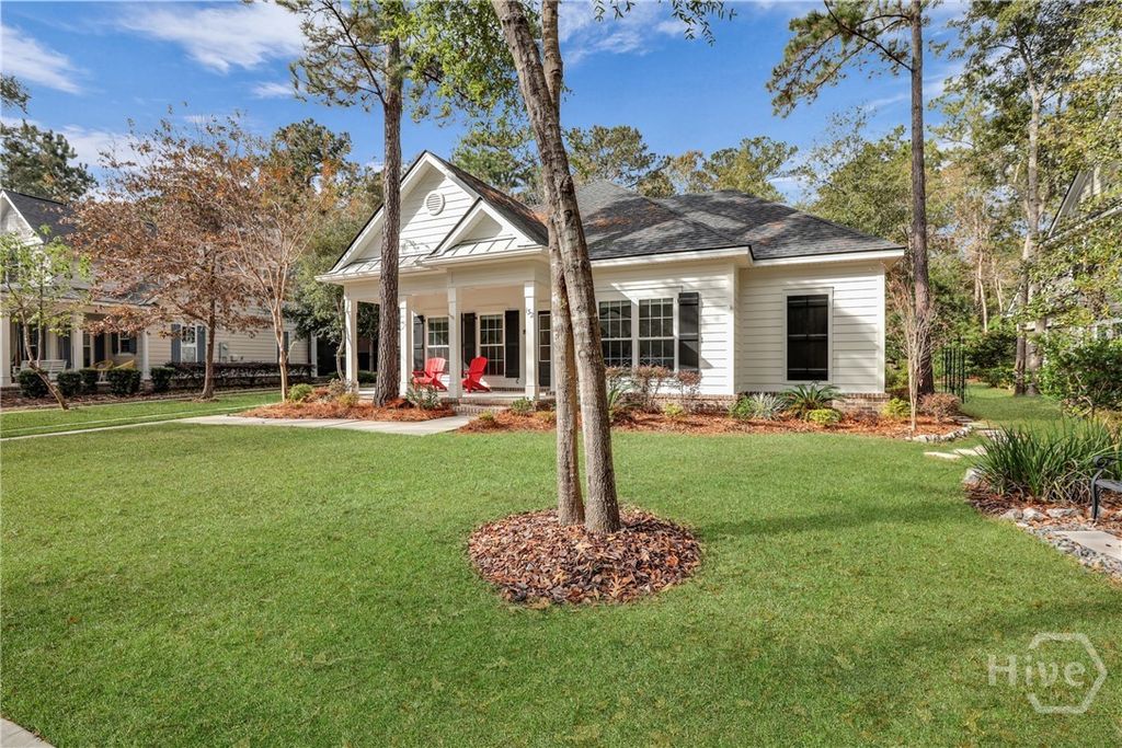 Image 3 of property listing at 132 Ridgewood Park Drive S, Richmond Hill, GA 31324