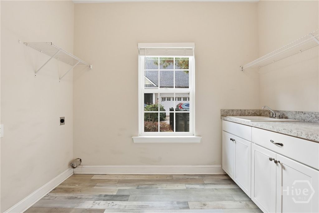 Image 43 of property listing at 132 Ridgewood Park Drive S, Richmond Hill, GA 31324