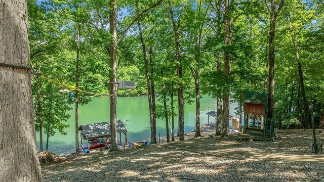38 Kintyre Lane, Bella Vista, AR 72715