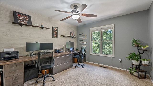 38 Kintyre Lane, Bella Vista, AR 72715
