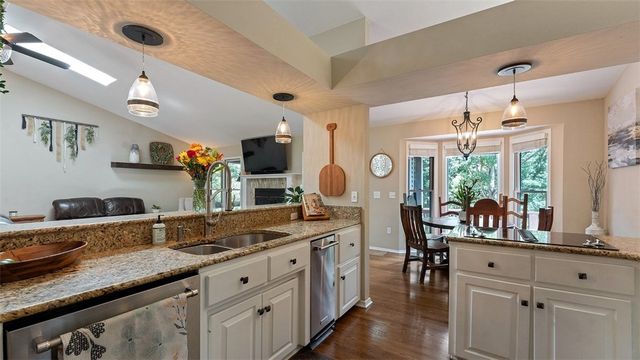 38 Kintyre Lane, Bella Vista, AR 72715