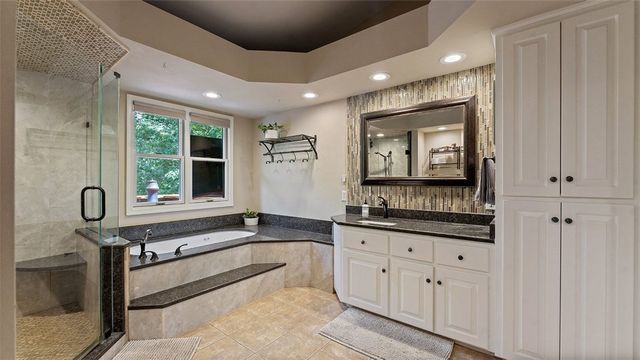 38 Kintyre Lane, Bella Vista, AR 72715