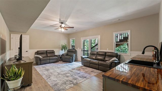 38 Kintyre Lane, Bella Vista, AR 72715