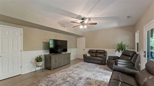 38 Kintyre Lane, Bella Vista, AR 72715