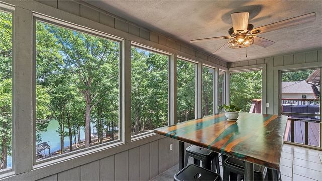 38 Kintyre Lane, Bella Vista, AR 72715