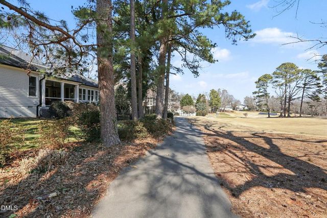 8824 Wildwood Links, Raleigh, NC 27613