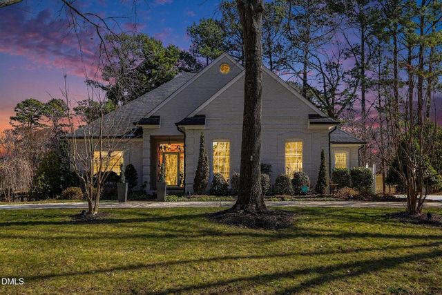 8824 Wildwood Links, Raleigh, NC 27613