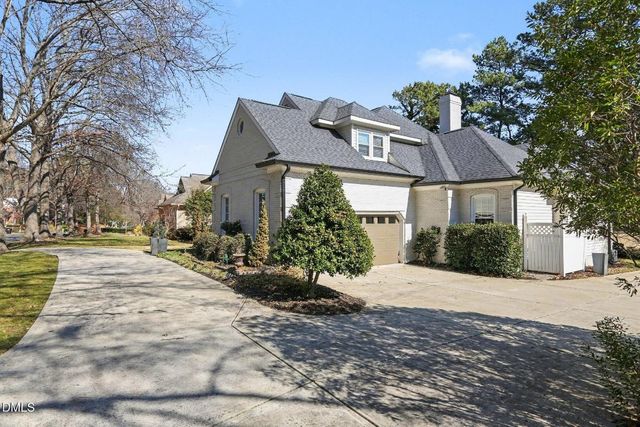 8824 Wildwood Links, Raleigh, NC 27613