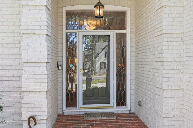 8824 Wildwood Links, Raleigh, NC 27613