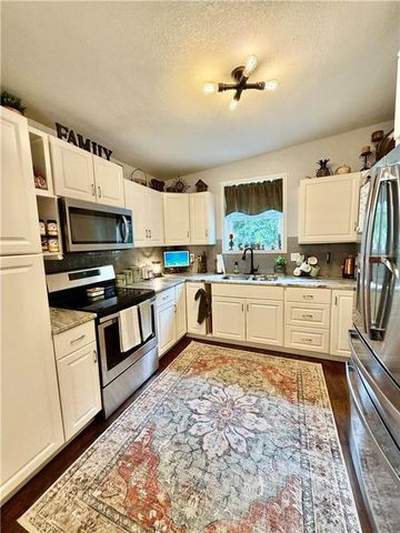 14309 Anchor Avenue, Liberty, MO 64068