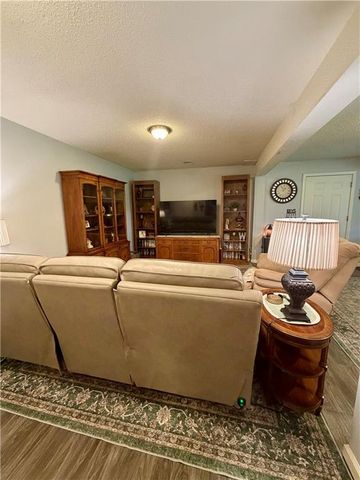 14309 Anchor Avenue, Liberty, MO 64068