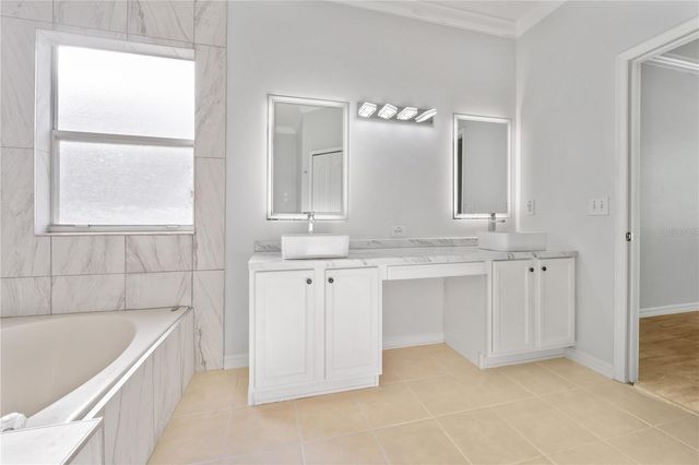 12740 WESTWOOD LAKES BOULEVARD, Tampa, FL 33626