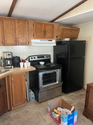 20 Old Henniker Rd Unit 15, Hillsborough, NH 03244