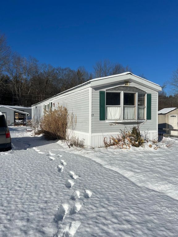 20 Old Henniker Rd Unit 15, Hillsborough, NH 03244