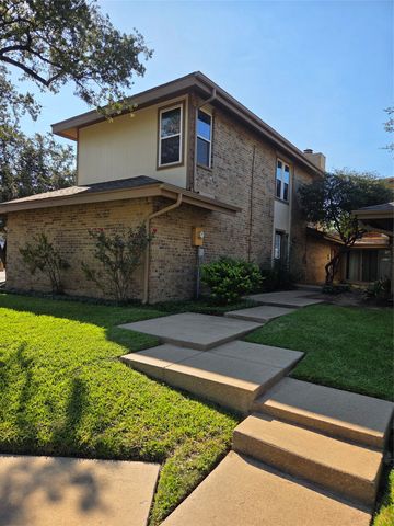 82 Morrow Drive, Bedford, TX 76021