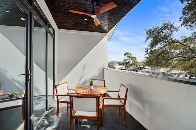 4708 Laurel Street, Bellaire, TX 77401
