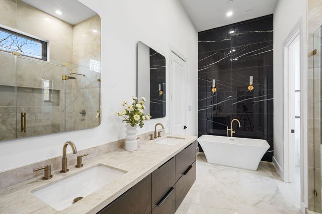 4708 Laurel Street, Bellaire, TX 77401