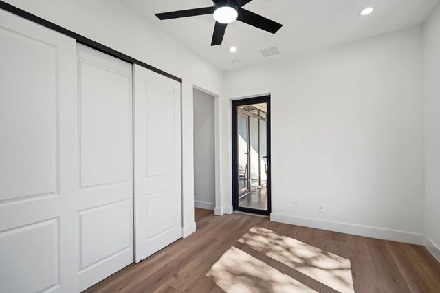 4708 Laurel Street, Bellaire, TX 77401