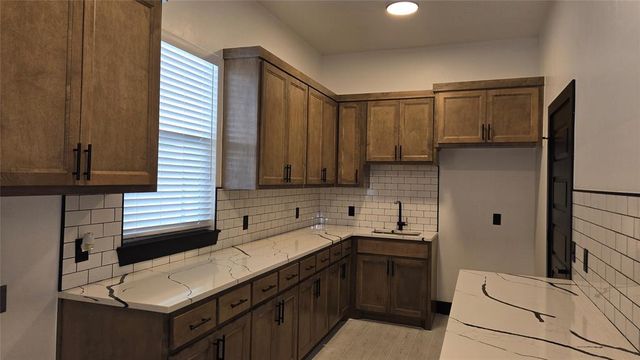 321 Greens Parkway, Norman, OK 73069