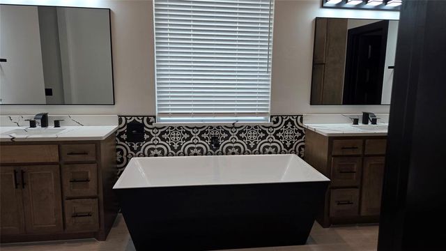 321 Greens Parkway, Norman, OK 73069