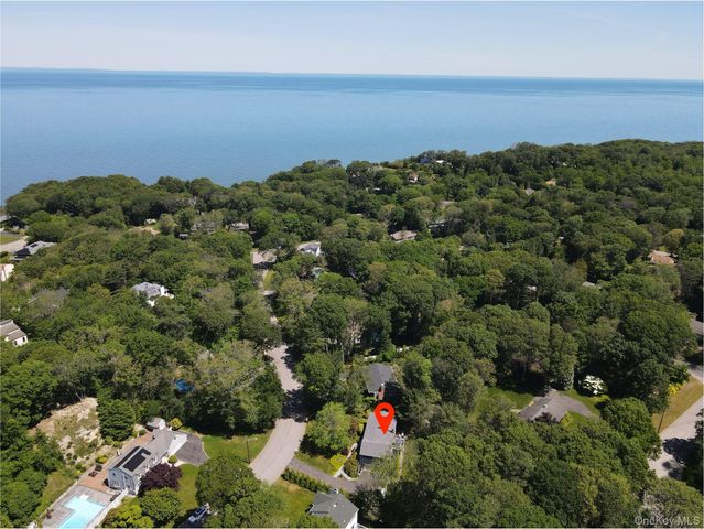95 Linda Lane W, Riverhead, NY 11901