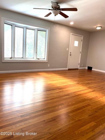 1109 Farman Ct, Louisville, KY 40219