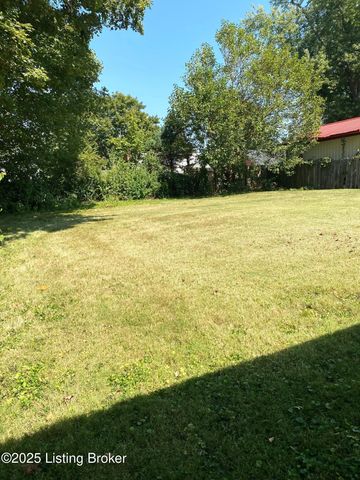 1109 Farman Ct, Louisville, KY 40219