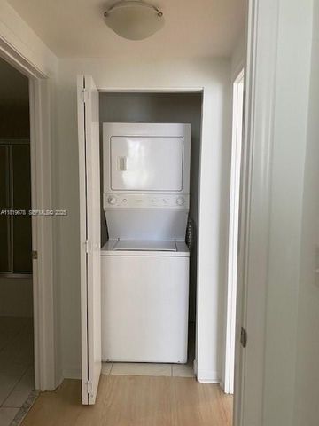2775 NE 187th Street 407, Aventura, FL 33180