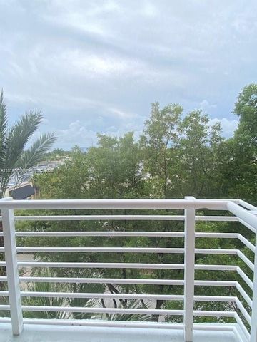 2775 NE 187th Street 407, Aventura, FL 33180