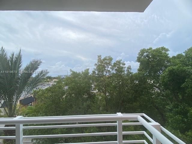 2775 NE 187th Street 407, Aventura, FL 33180