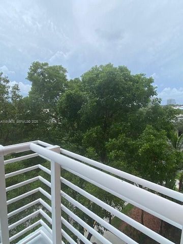 2775 NE 187th Street 407, Aventura, FL 33180