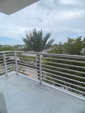 2775 NE 187th Street 407, Aventura, FL 33180