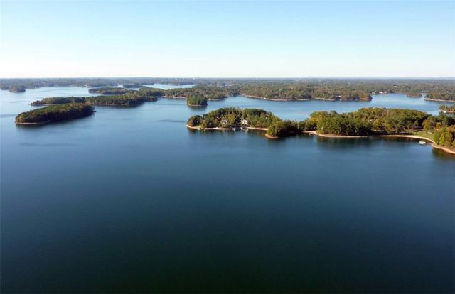 330 Long Reach Drive, Salem, SC 29676